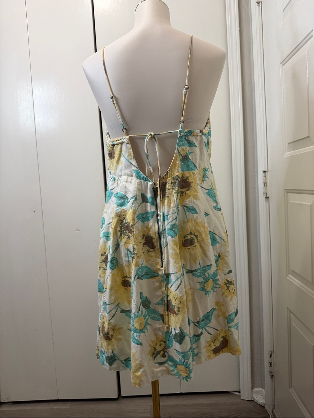 Free People Cream Floral Backless Mini Dress with Teal and Mustard Print - Picture 4 of 9